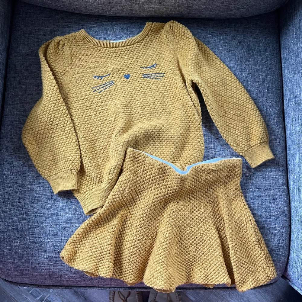 H&M Toddler Girls 2T Sweater and Skirt Set